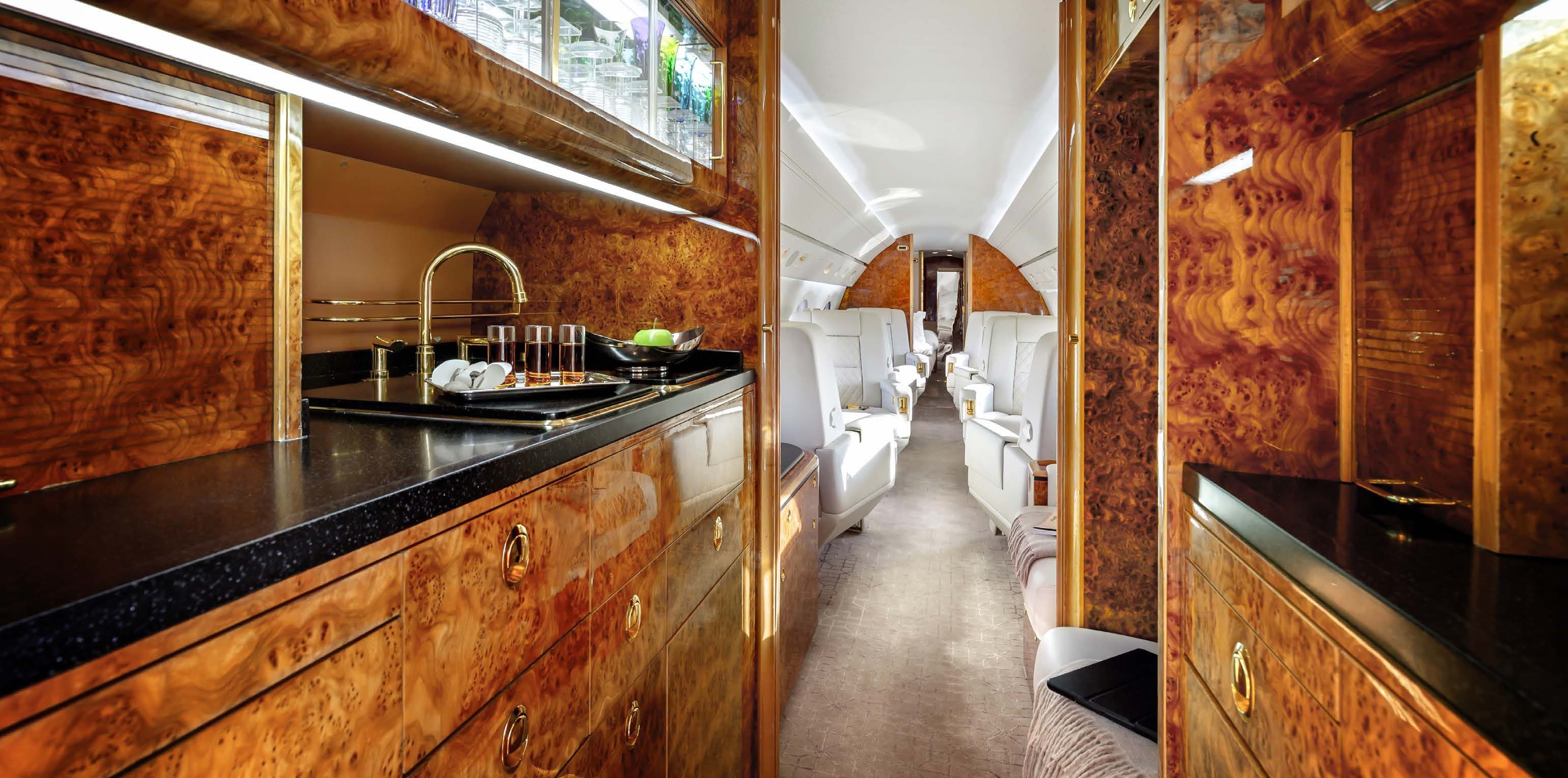 1999 Gulfstream GV - Photo 11
