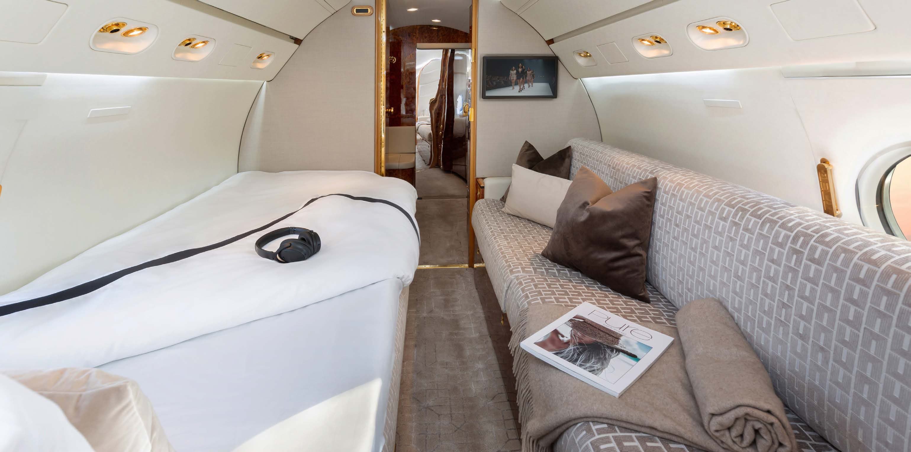 1999 Gulfstream GV - Photo 10