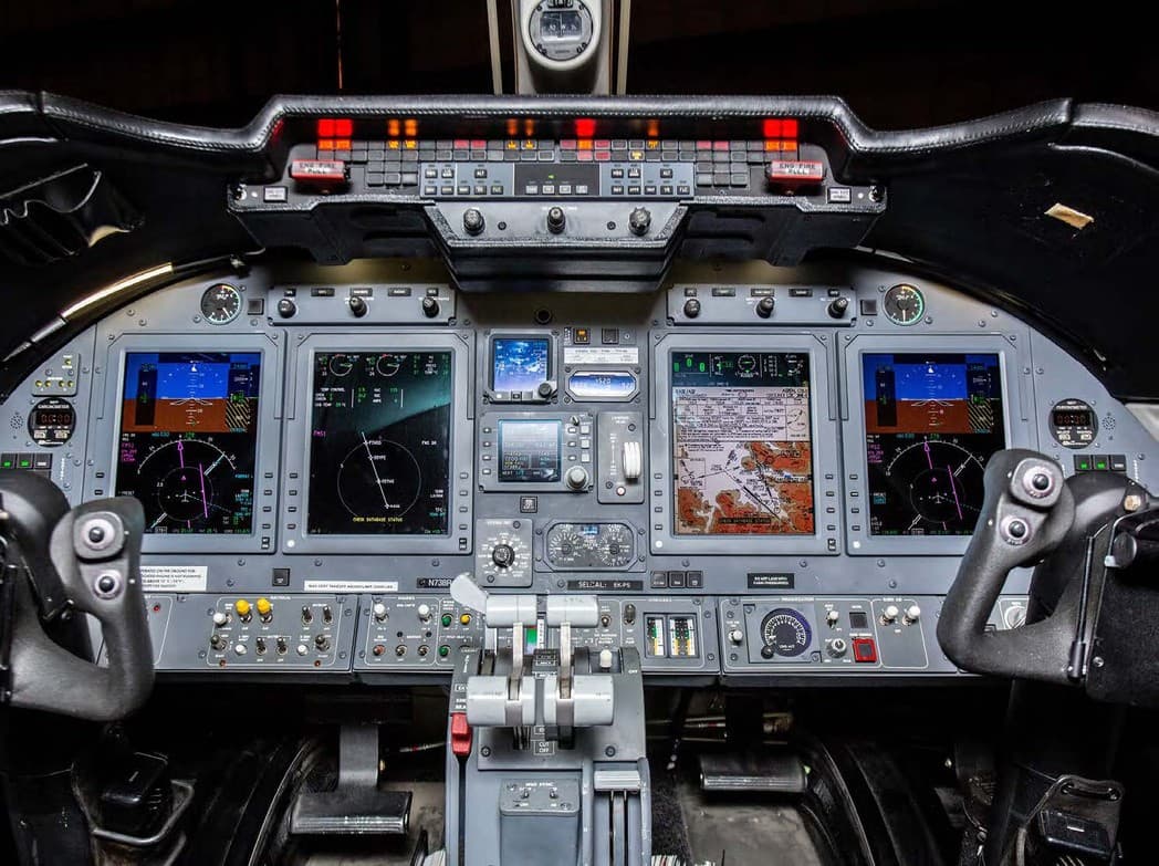 2011 Bombardier Learjet 60XR - Photo 6