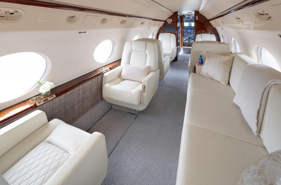2001 Gulfstream GIV-SP - Photo 5