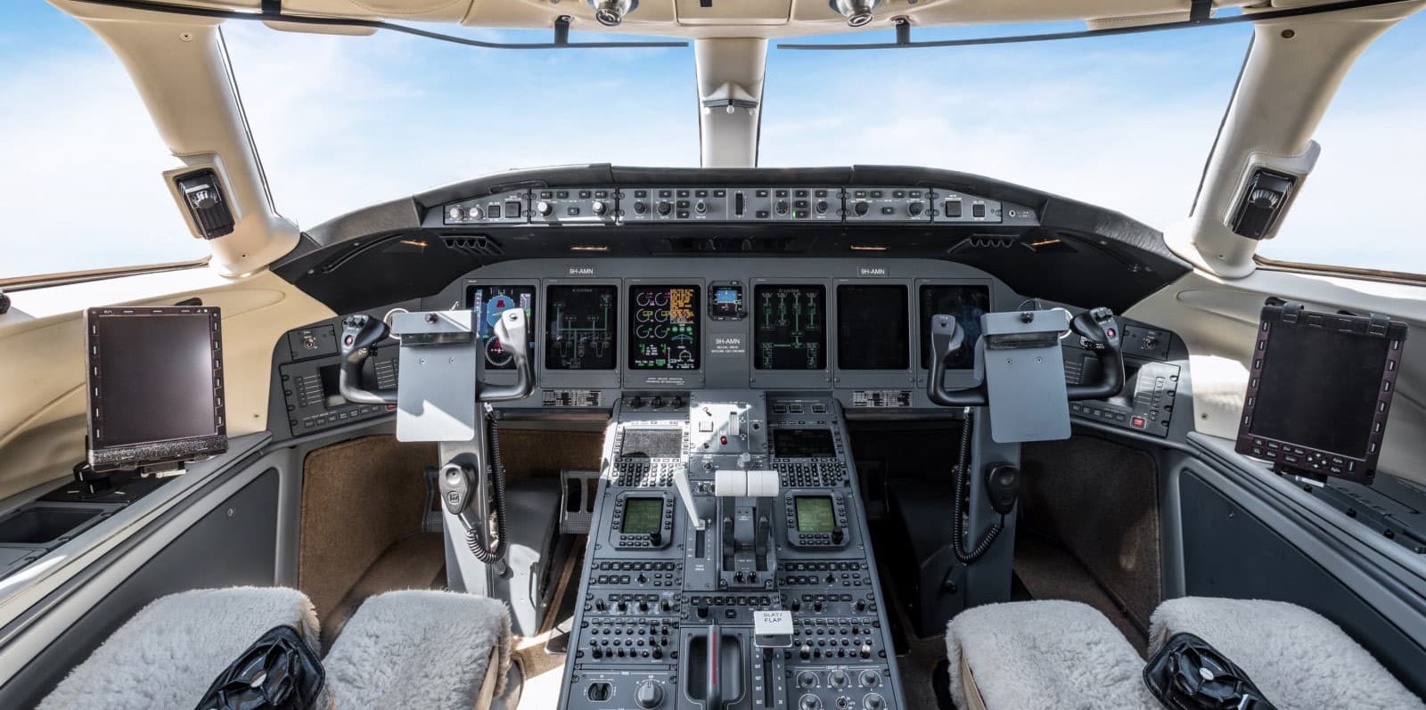 2010 Bombardier Global 5000 - Photo 12