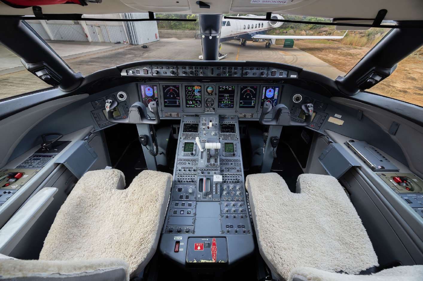 2003 Bombardier Global Express - Photo 2