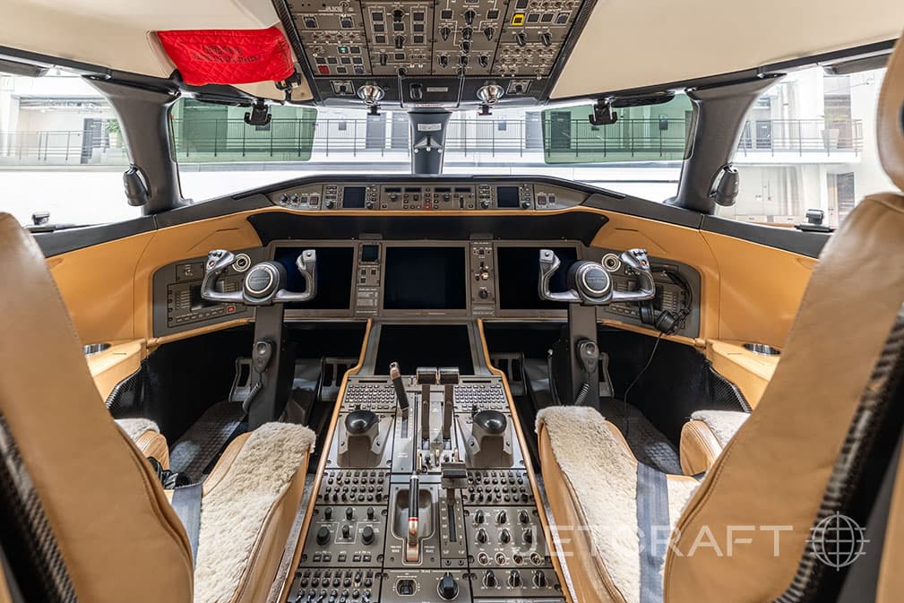 2017 Bombardier Global 6000