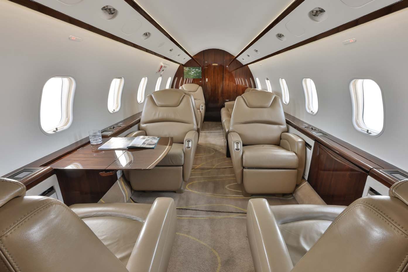 2013 Bombardier Challenger 300 - Photo 4