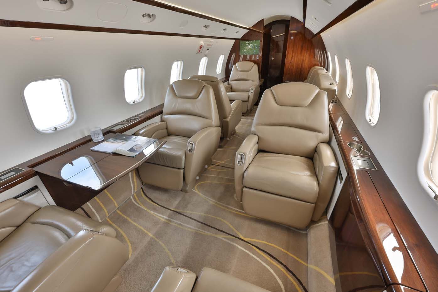 2013 Bombardier Challenger 300 - Photo 5