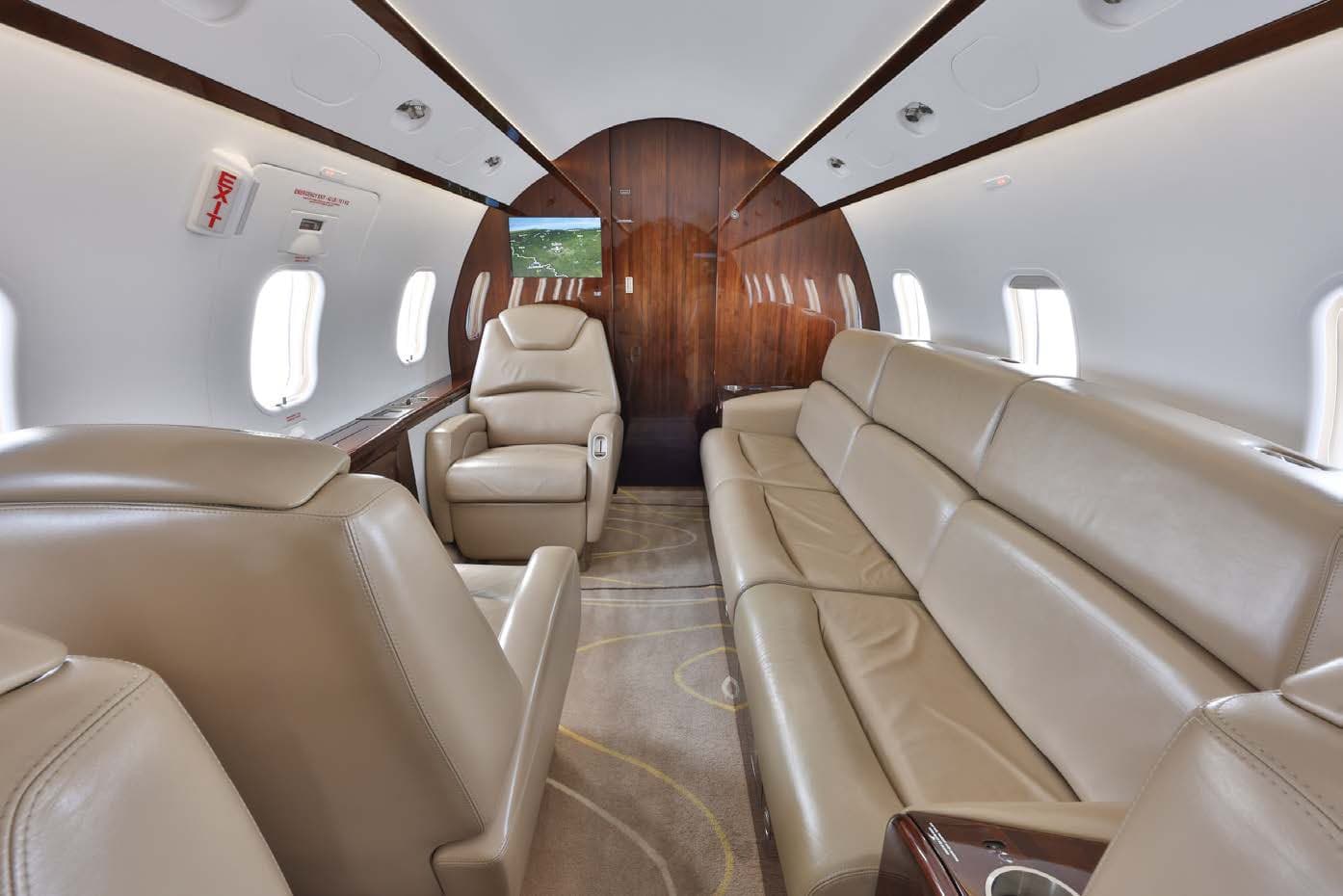 2013 Bombardier Challenger 300 - Photo 6