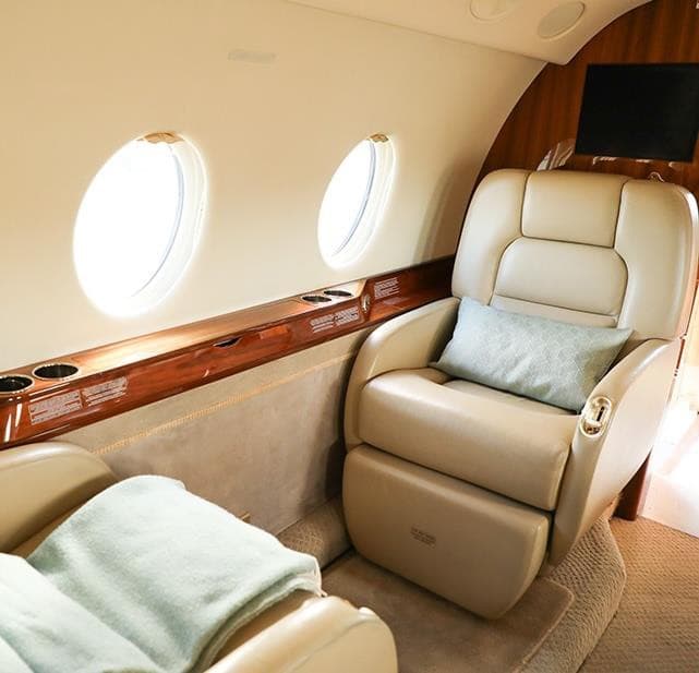 2009 Gulfstream G200 - Photo 6