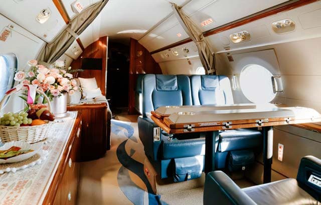 2015 Gulfstream G550 - Photo 11