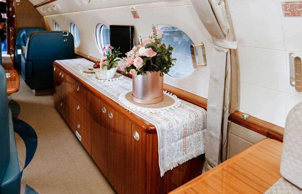 2015 Gulfstream G550 - Photo 12