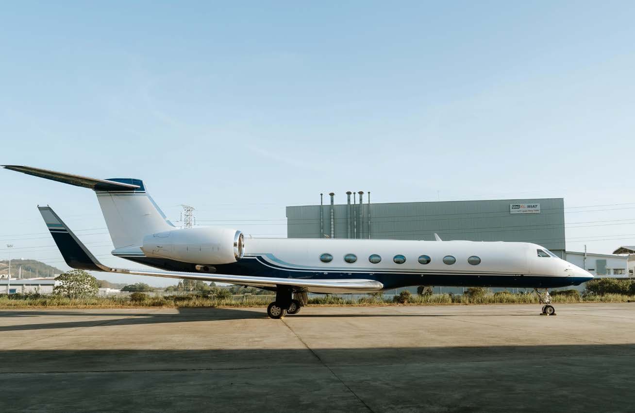 2015 Gulfstream G550 - Photo 18
