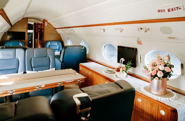 2015 Gulfstream G550 - Photo 10