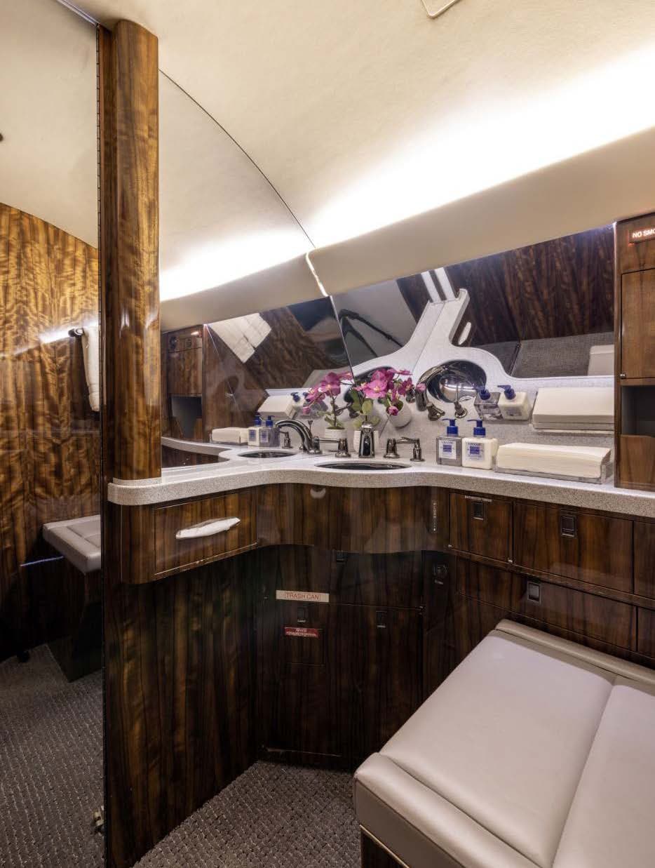 1990 Gulfstream GIV - Photo 7