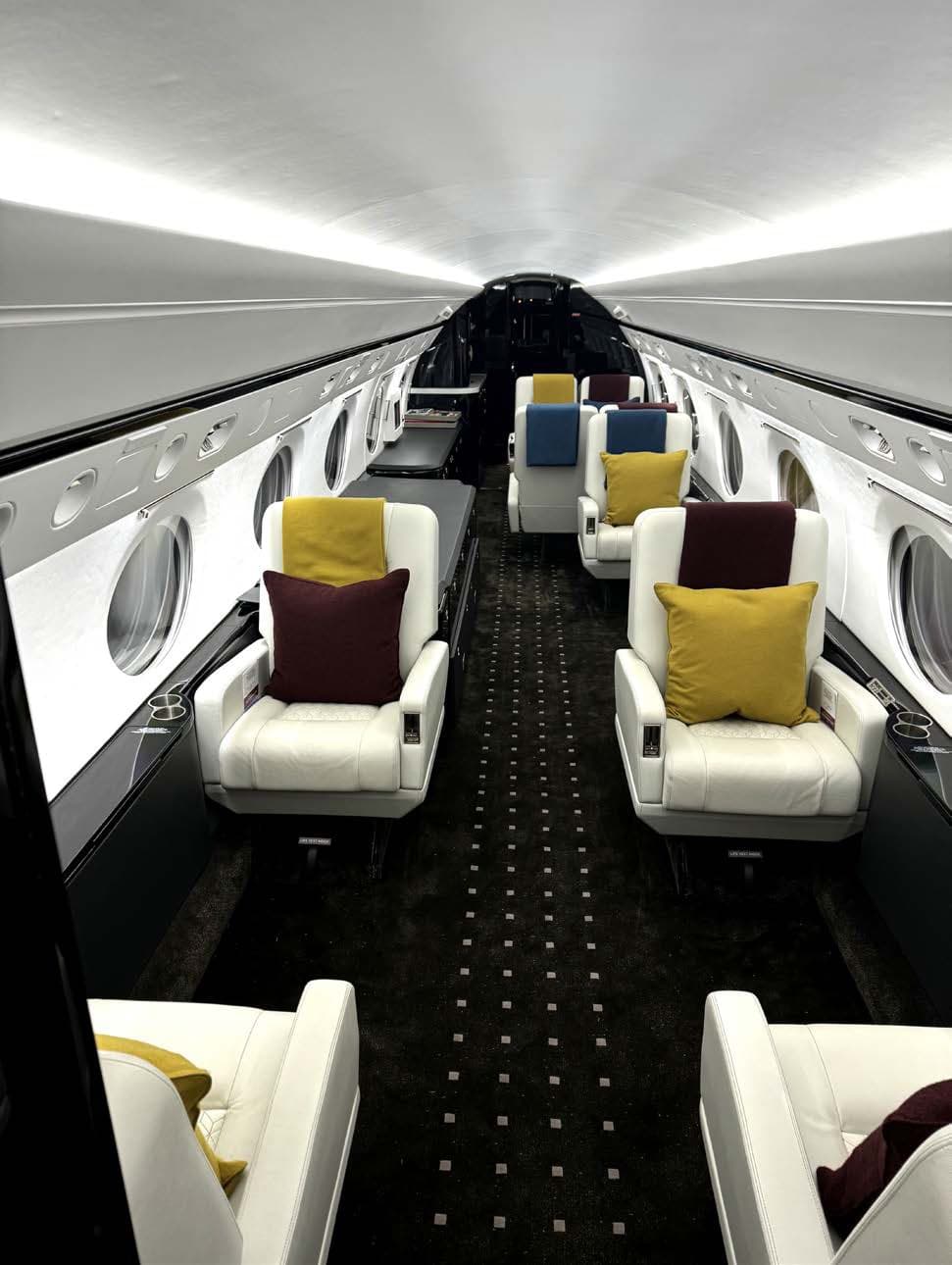 2003 Gulfstream G300 - Photo 2