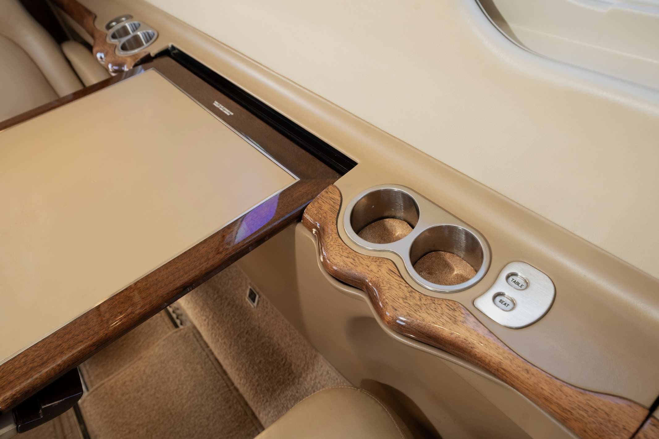 2001 Bombardier Learjet 45 - Photo 19