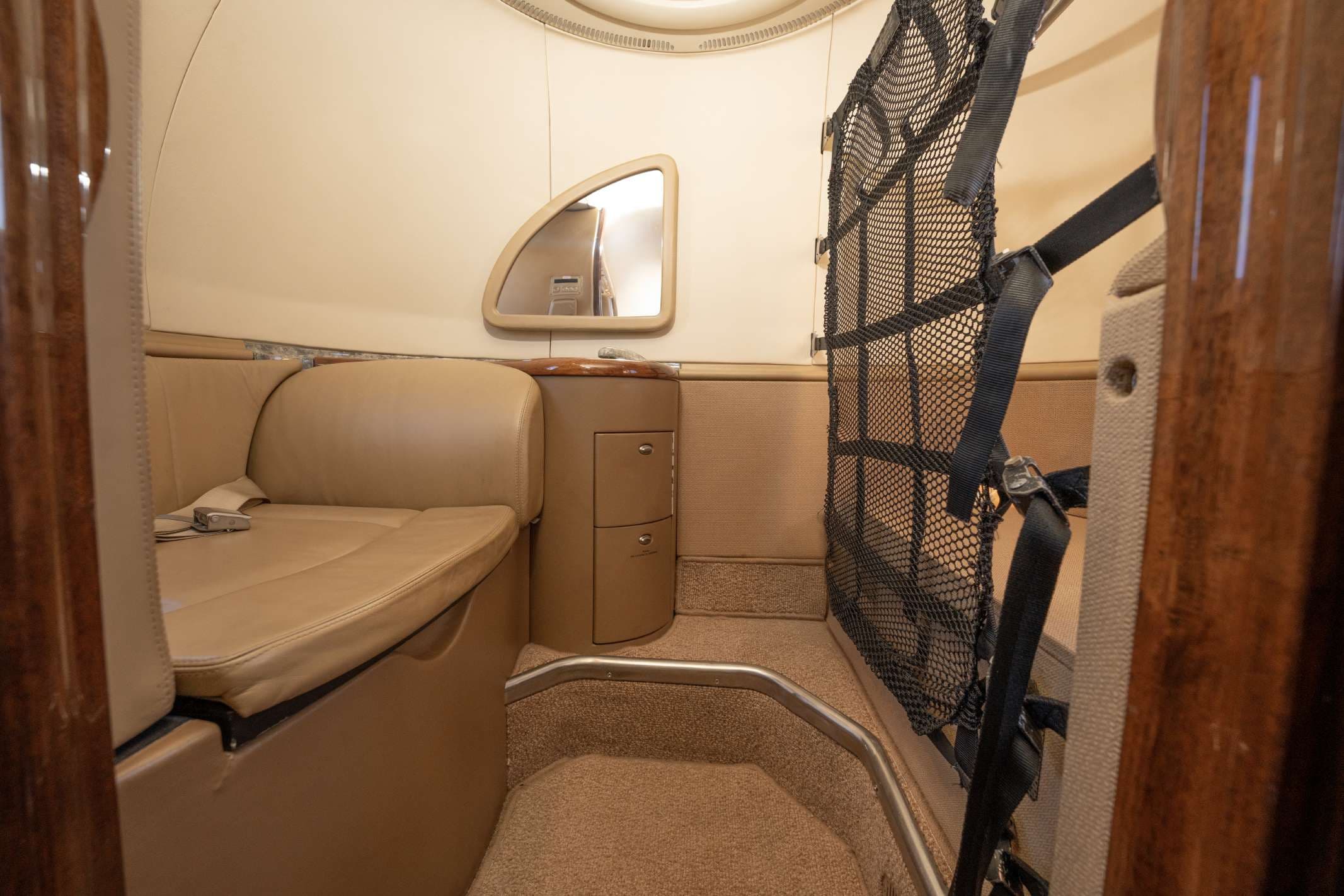 2001 Bombardier Learjet 45 - Photo 25