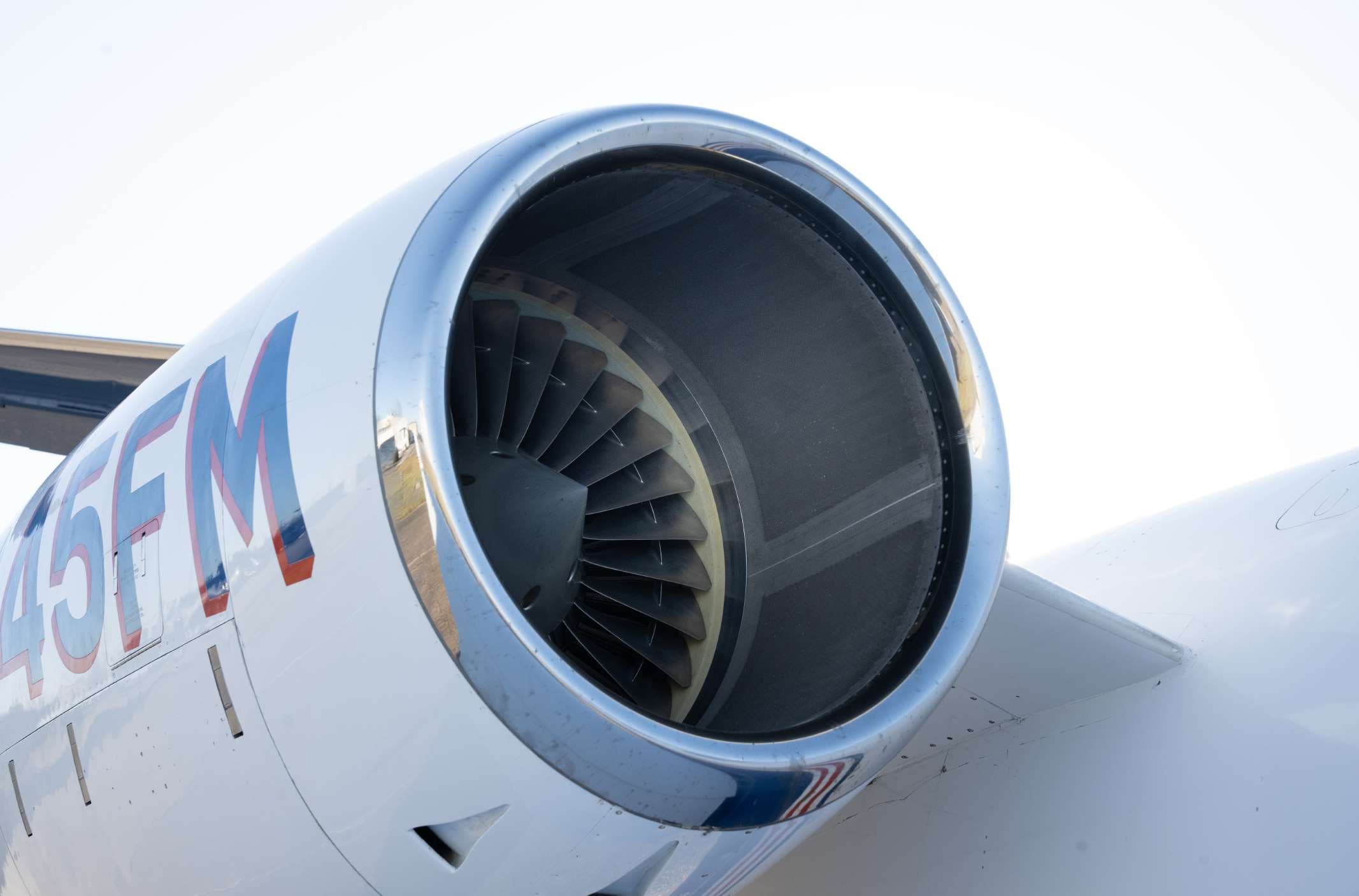 2001 Bombardier Learjet 45 - Photo 7