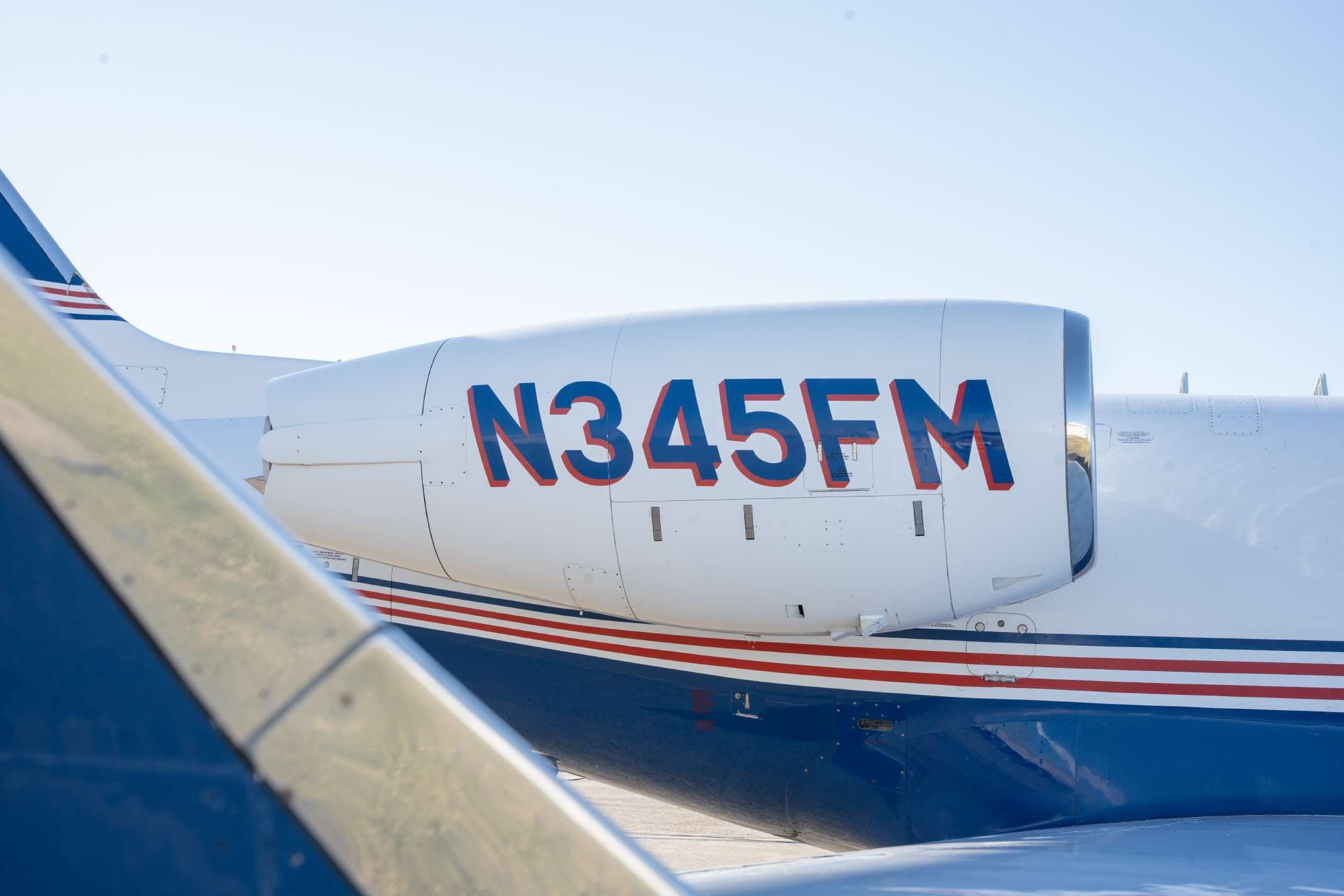 2001 Bombardier Learjet 45 - Photo 8