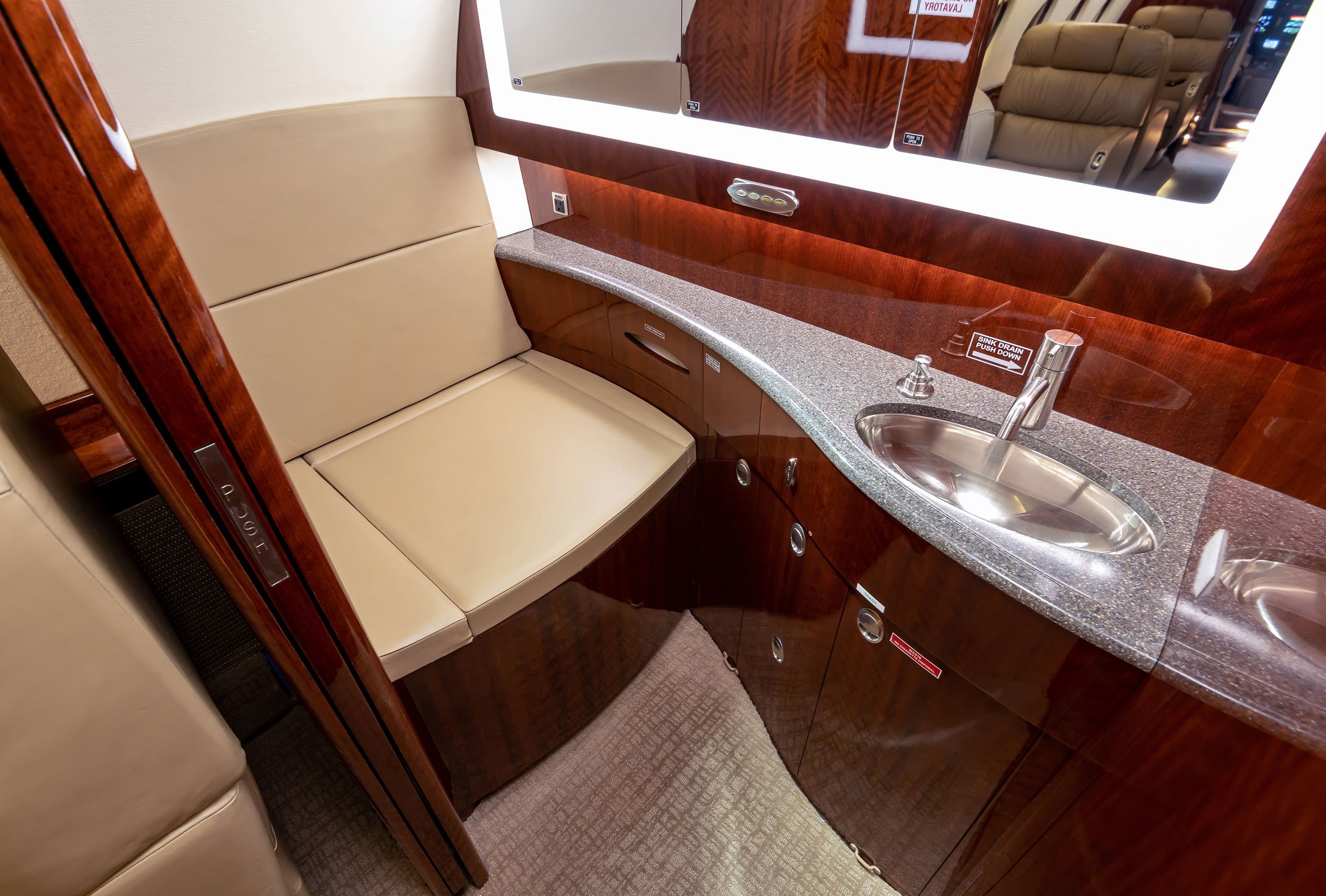 2007 Gulfstream G200 - Photo 11