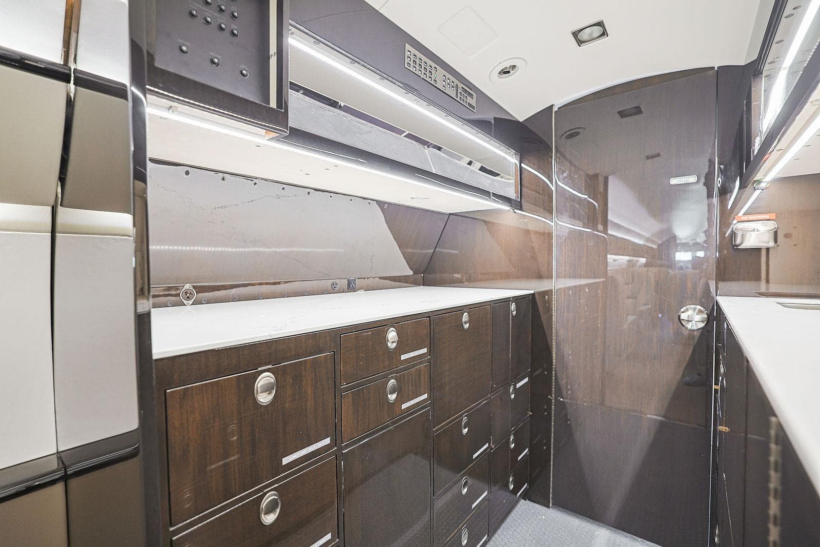 1988 Gulfstream GIV - Photo 8