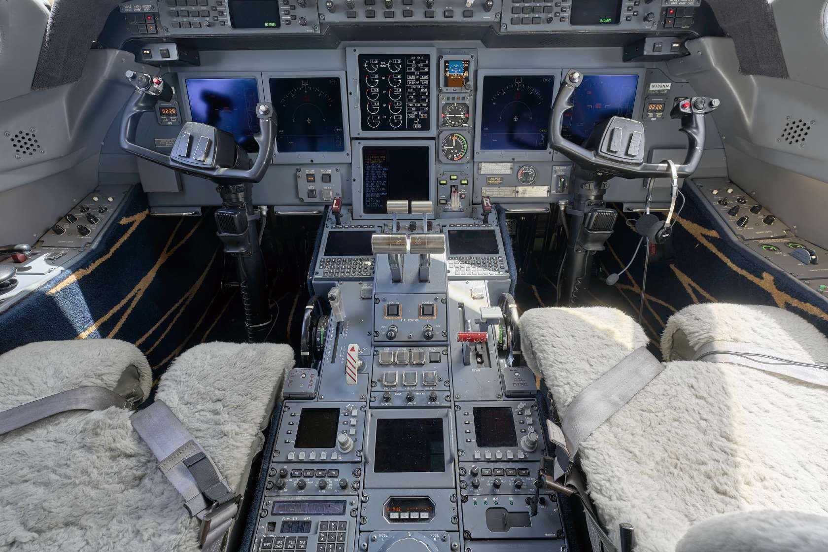 1997 Gulfstream GV - Photo 13
